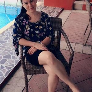 Meet your Posher, Joy